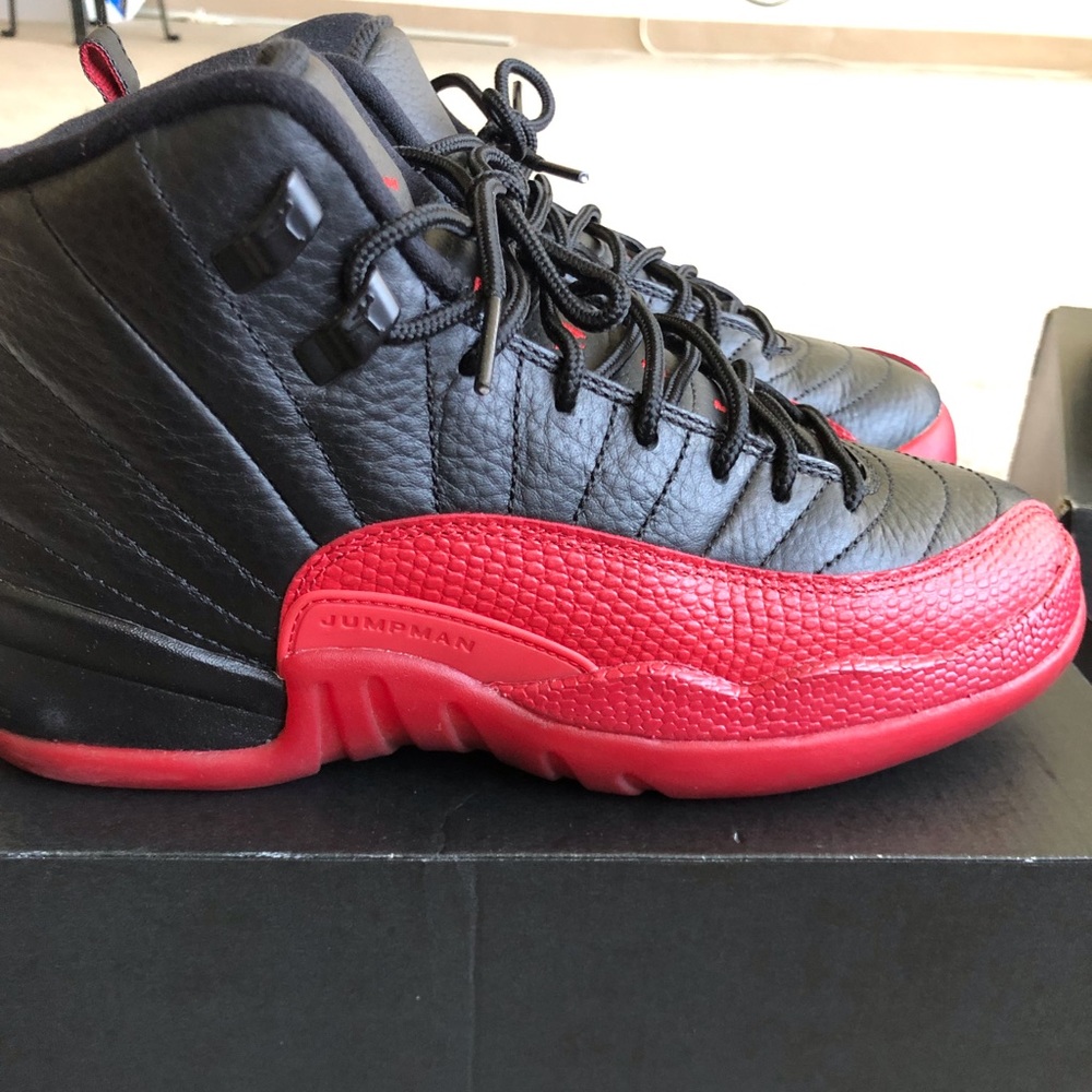 Jordan 12 Retro - Flu Game